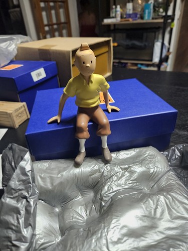 Figurine tintin assis kuifje - figurine,