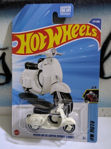 Hot wheels moto vespa - 1:64, hw