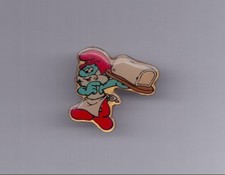 PIN'S . PEYO . GRAND