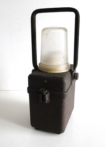 Ancienne lampe sncf - ancienne,