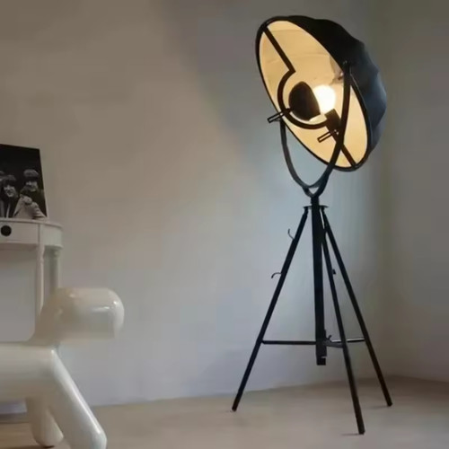 Modern nordic tripod floor - modern,