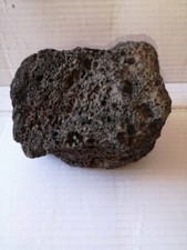 PIERRE DE LAVE - ROCHE DE LAVE