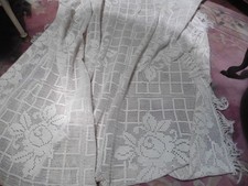 ANCIEN DESSUS DE LIT OU DESSUS DE TABLE LIN CREME CROCHET FLEURS FRANGES 170X220