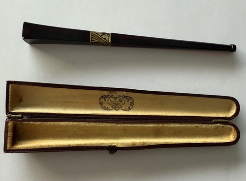 Ancien fume cigarette - ancien, art