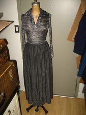 Fifth Avenue Robes Vintage 1970's Silver Gown Size 8 - Long Cocktail Dress