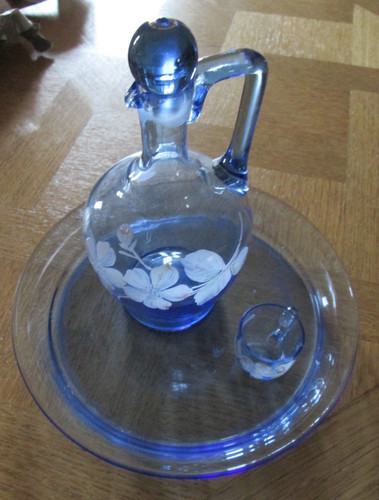 Carafe verre bleue - carafe,
