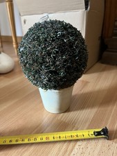 Fausse boule buis en pot 