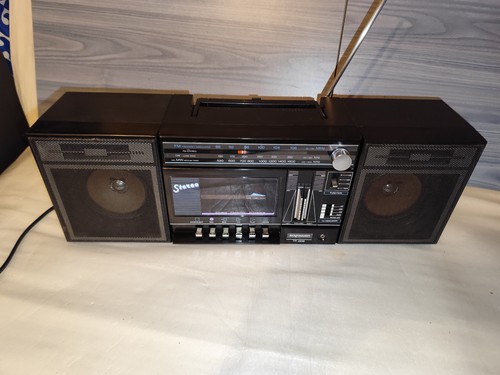 Radio cassette boombox - radio,