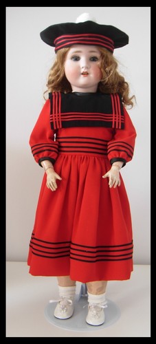 Robe béret poupée - &,