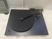 REGA PLANAR 3 BLACK TURNTABLE