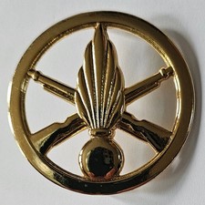 Arthus-Bertrand Paris Artillery Beret Badge