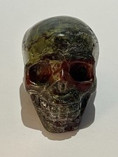 Crâne Humain Sculpté En