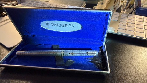 Parker ciselé argent - 75,