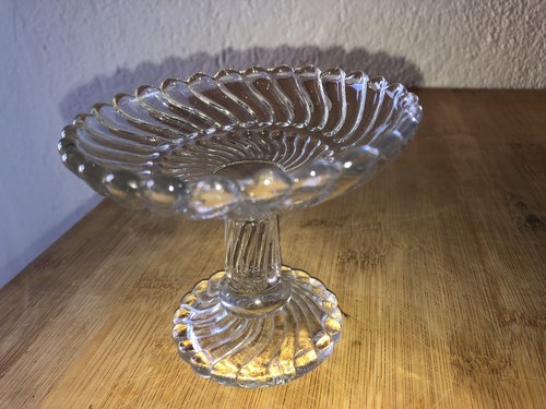 Petite coupe sur pied - pied, en
