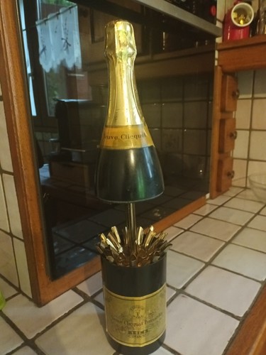Bouteille porte cigarettes - bouteille,