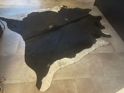 Tapis peau vache noir et - noir,