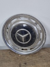 Ancien Enjoliveur Métal