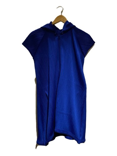 Pleats please issey miyake - please,