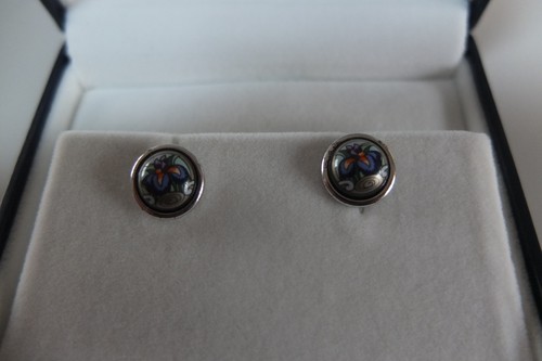 Paire clous d oreilles - de,