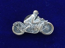 SUPERBE RARE !  BADGE BOUTON