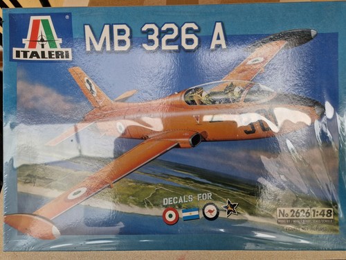 Maquette avion aermacchi - maquette,