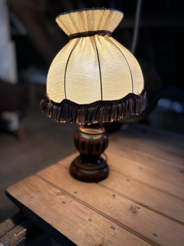 Ancienne petite lampe - ancienne,