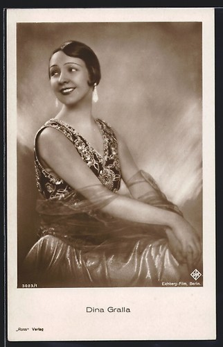 Actrice dina gralla robe - en,