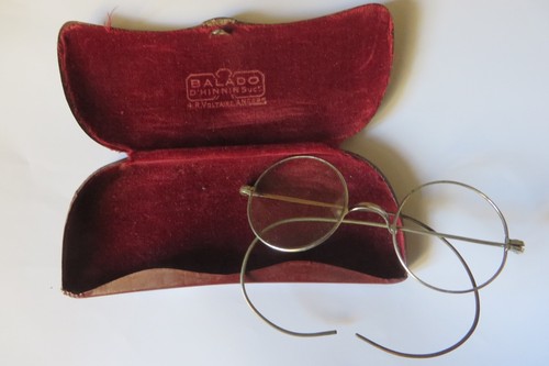 Anciennes lunettes cerclées - lunettes,