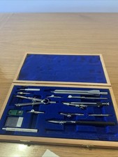 boîte de compas ancienne Ref