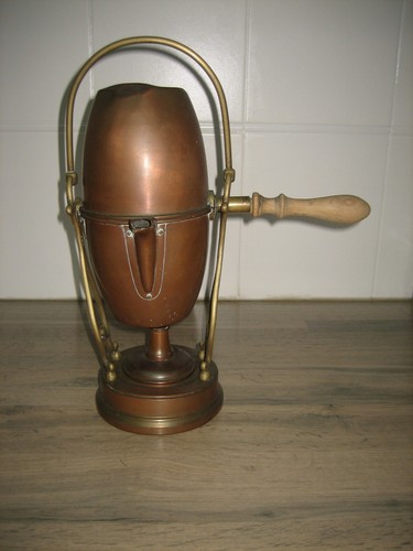 Ancienne chocolatière en - 6,