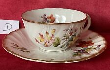 TASSE ET SOUS TASSE A THE EN PORCELAINE  SARREGUEMINES DECORS SAXE ET OR /D