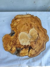 Dalle en bois d'olivier avec