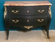 Commode style Louis XV galbée noir mat et ornement bronze doré années 50