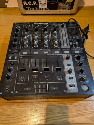 Pioneer djm 700 - djm-700, dj