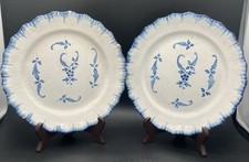 Paire d’assiettes faïence