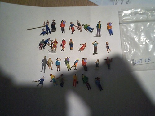 Lot personnages divers - de, 30