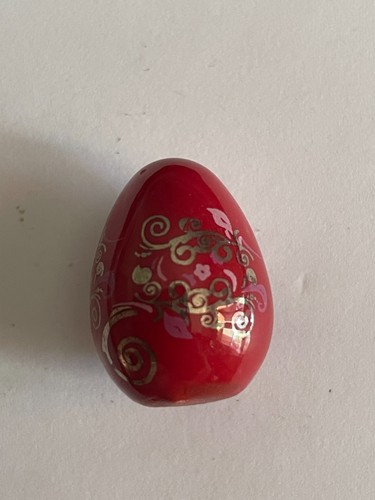 Fève poule aux oeufs - poule,