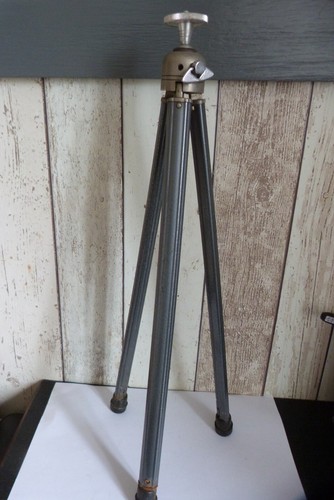Ancien trépied télescopique