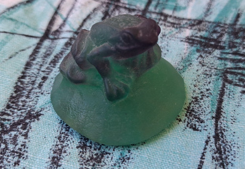 Rare daum glass paste frog - rare, on