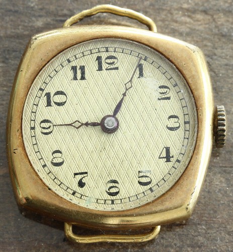 Montre mécanique ancienne - montre,