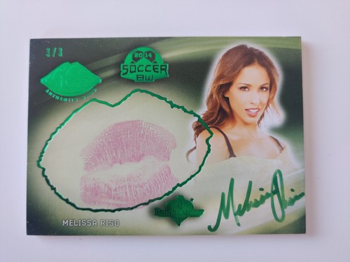 2014 bench warmer soccer kiss - warmer,