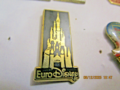 Pin eurodisney vintage - ,