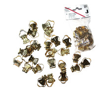 35 petites pinces en laiton