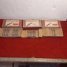 3 Boites de Resistances  B C  20.000 H  6  :  4 H  2: 3H 8  ..Val  a ferifier!