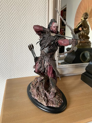 Weta statue lurtz - at, amon