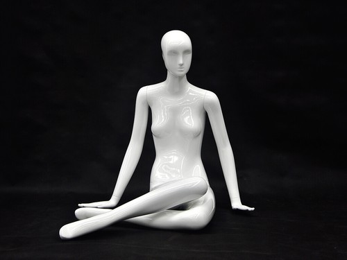 Women glossy white seated - glossy,