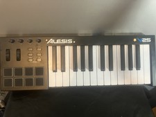 Alesis V25