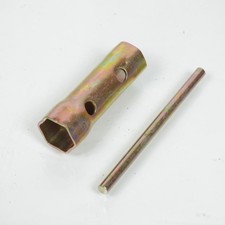 Clé à bougie de 16/18mm 70mm