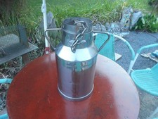 Pot a Lait   Ancien  Cruche en Inox  Hauteur  42 Cm