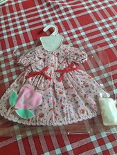 COROLLE VETEMENT ROBE  POUPEE